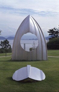 「大竹は宇和島にいるから面白い」──現代アーティスト、大竹伸朗が探究する「日常」と「アート」の境界線