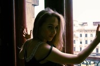 【動画】「そのショートパンツは...？」職場で苦情を受けた女性の投稿がTikTokで大論争に