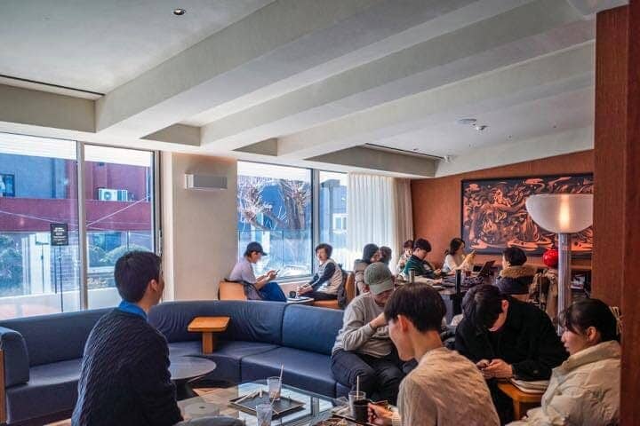 韓国スターバックスの奨忠（チャンチュン）ラウンジR店内