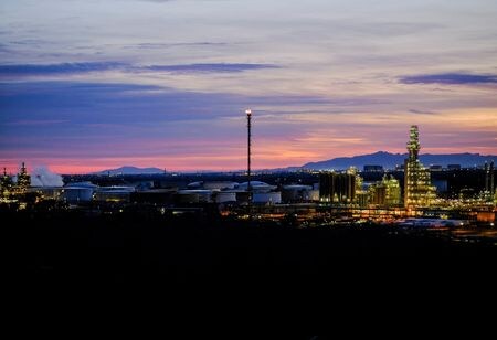 2025年2月、スペイン、タラゴナ近郊にの石油精製コンプレックスで撮影。REUTERS/Nacho Doce