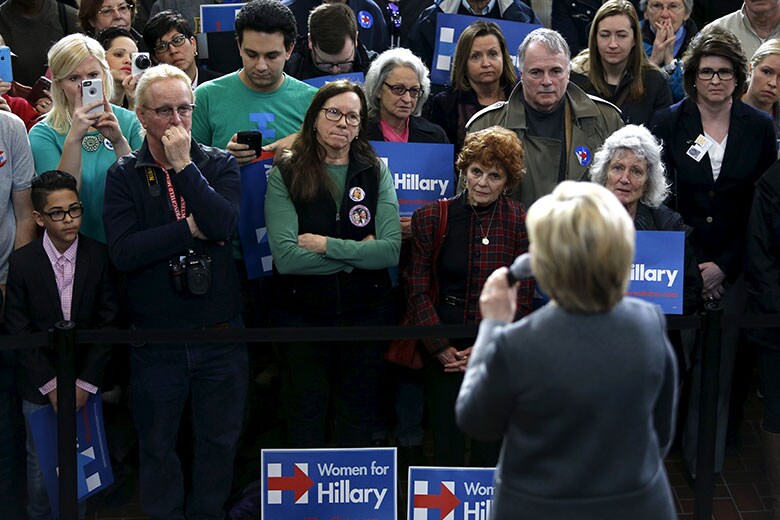 今月1日のマサチューセッツ州予備選では接戦の末にヒラリーが勝利した　Jonathan Ernst-REUTERS