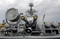 ロシア軍「水上の司令部」と化した艦船「メカニック・ポゴディン」を、ウクライナ軍が撃破...南部ヘルソン