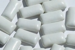 ガムから有害物質が体内に取り込まれている...研究者が警鐘【最新研究】