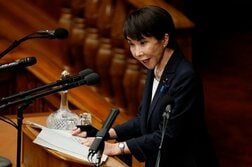 マクロスコープ：補正編成に動く高市氏、「赤字国債」不可避で政府内に漂う懸念