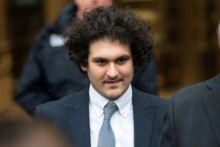 　経営破綻した暗号資産（仮想通貨）交換業者ＦＴＸの創業者サム・バンクマンフリード被告（３０）が２月２３日、新たな罪状で追起訴された。１６日、ニューヨークで撮影（２０２３年　ロイター/Eduardo Munoz）