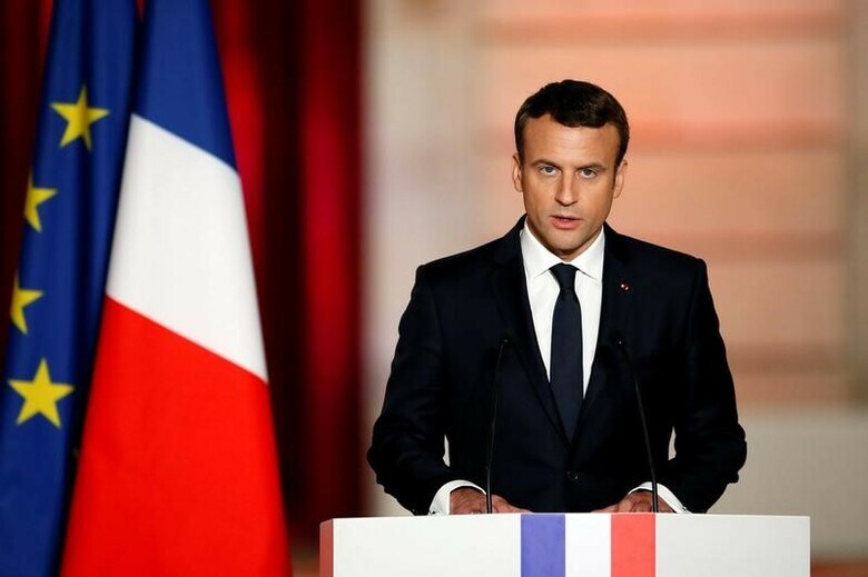 ５月１４日、７日に実施されたフランス大統領選の決選投票で当選したエマニュエル・マクロン氏（写真）が、大統領に就任した。仏戦後史上最も若い３９歳の大統領として、欧州や世界におけるフランスの地位回復や、国民の分断解消に取り組むと宣言した。写真はパリで撮影（２０１７年　ロイター／Francois Mori）