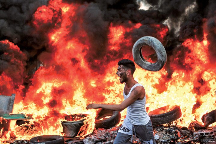 大規模デモはレバノン南部アイン・ヘルワなど複数のキャンプで起こった　PICTURE ALLIANCE／GETTY IMAGES