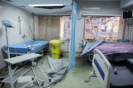 米・イスラエルに攻撃された病院。3月3日、テヘランで撮影。WANA提供写真。REUTERS