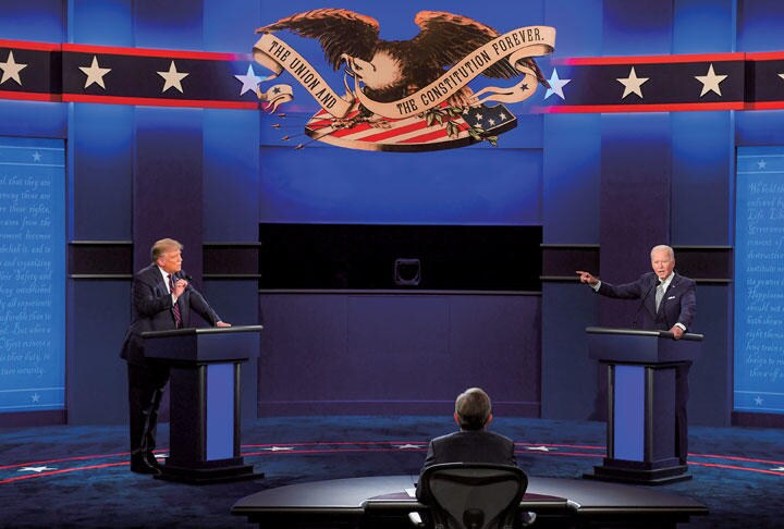 9月29日に行われたトランプ（左）とバイデンの第1回のテレビ討論会は見るに堪えない醜悪な内容に　KEVIN DIETSCH-UPI-BLOOMBERG/GETTY IMAGES