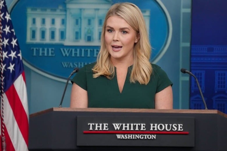 反論もトランプ流、ホワイトハウスのキャロライン・レビット報道官（3月17日、ホワイトハウス）　© Andrew Leyden/ZUMA Press Wire