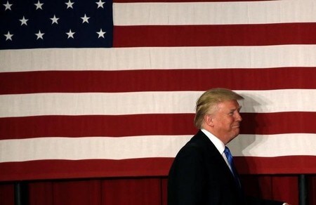 　５月２０日、米国の「孤立主義」を掲げるドナルド・トランプ氏が米大統領に就任した場合、アジアにおける中国の勢力が拡大し、安全保障が脅かされるとの警戒感が一部アジア諸国で強まっている。写真は１９日、ニュージャージ―での集会に参加するトランプ氏（２０１６年　ロイター/Mike Segar）