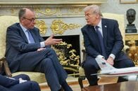 独首相、トランプ氏との電話会談延期　極右勝利歓迎ＳＮＳ投稿後
