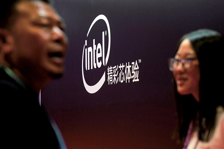 コロナ禍で半導体の供給が滞る事態になり、インテルは起死回生策を打ち出した　ALY SONG-REUTERS