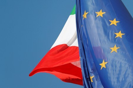 　１１月８日、ＥＵ執行機関である欧州委員会は、イタリアの経済成長が向こう２年間は同国政府の予想より緩慢になるとの見方を示した。ローマで１０月撮影（２０１８年　ロイター/ALESSANDRO BIANCHI）