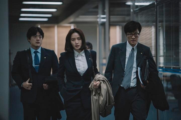 あれから何が変わって何が変わっていないのか...... 『国家が破産する日』(C) 2018 ZIP CINEMA, CJ ENM CORPORATION, ALL RIGHTS RESERVED