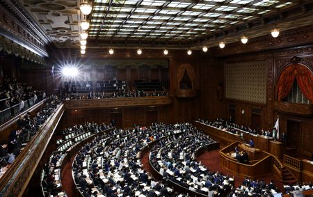 　立憲立憲民主党と公明党の衆院議員による合流新党「中道改革連合」は１９日、持続的な賃上げの実現や現実的な防衛政策などを掲げた政策綱領を発表した。写真は２０２５年１０月、国会議事堂で撮影（２０２６年　ロイター／Kim Kyung-Hoon）