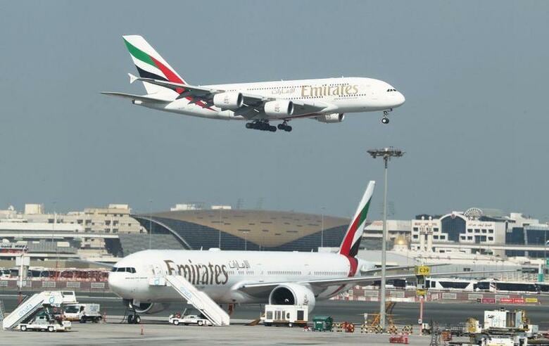 UEAのエミレーツ航空は、新型コロナウイルス感染が拡大する中、従業員の約30%に相当する3万人程度の人員削減を計画している。ブルームバーグが17日報じた。写真はドバイで2018年12月撮影(2020年　ロイター/Hamad I Mohammed)