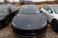 「テスラ離れ」止まらず...「放火」続発のなか、手放すオーナーが過去最高ペースで増加中