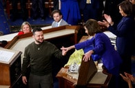 「普段着」のゼレンスキーを無礼と非難した米保守派は、チャーチルを見よ