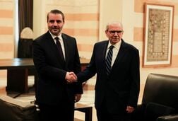 シリア、ヒズボラと会談の用意　外相がレバノン訪問