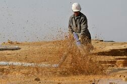 中国5月レアアース輸出、在庫積み増しで4カ月ぶり高水準