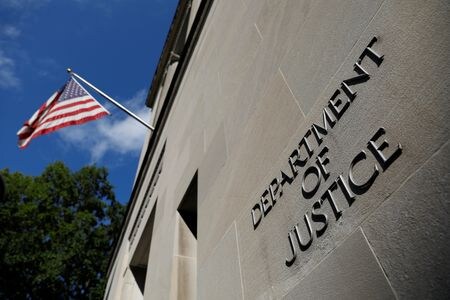 　１２月４日、 トランプ次期米大統領は、司法省反トラスト部門のトップにゲイル・スレーター氏を指名した。同氏は反トラスト問題のベテランで、バンス次期副大統領の経済顧問。写真は司法省、ワシントンで２０２０年８月撮影（２０２４年　ロイター/Andrew Kelly）