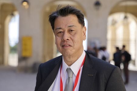 日産自動車の内田誠社長兼最高経営責任者（ＣＥＯ）は、仏自動車大手ルノーとの提携関係の再構築に関して協議を続けており、提携強化を「確信している」とした。今年７月、パリで撮影（２０２２年　ロイター/Ludovic Marin/Pool via REUTERS/File Photo）