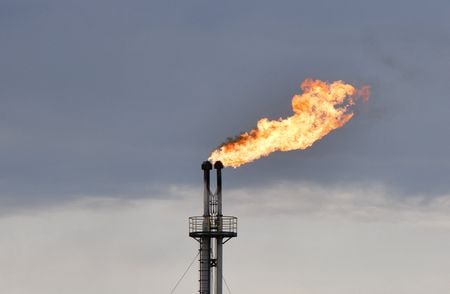 　中国は、ロシア産ＥＳＰＯ（東シベリア太平洋）原油を過去数カ月間で最も割安な価格で購入している。写真はロシアのサマラ州にあるロスネフチの施設で９月撮影（２０２２年　ロイター/Alexander Manzyuk）