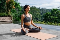 いざとなったら「逃げる勇気」を持とう、そして「熟睡する術」を学ぼう...心と体を救うオススメ本を一挙紹介