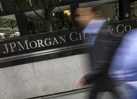 　６月３日、米銀行大手ＪＰモルガン・チェースのジェームズ・ダイモン最高経営責任者（ＣＥＯ）は、英国が欧州連合（ＥＵ）離脱（ブレグジット）を決めれば、同行の英国での雇用が減る可能性があるとの見方を示した。２０１５年５月撮影（２０１６年　ロイター/Mike Segar）