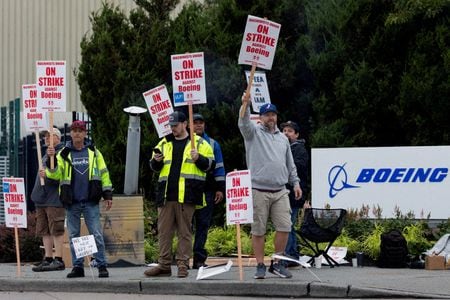 ボーイングの労働組合SPEEAが新労働協約を承認、ストライキを回避