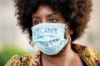 「息ができない！」黒人暴行死への抗議、イタリアにも飛び火