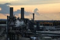 独化学ＢＡＳＦ、同業エボニック買収巡り予備的協議