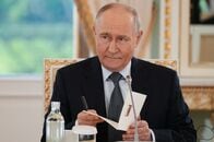 プーチン氏、36年まで続投か回答控える　「時期尚早」