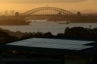 25年の世界発電量、再生可能エネルギーが石炭を初めて上回る　太陽光発電が過去最高の伸び