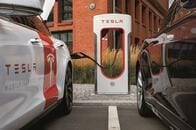 加速するグリーン投資は「革命」か「バブル」か