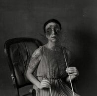 拒食症、女性器切断......女性の恐怖・願望が写り込んだ世界