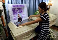 フィリピン、ドゥテルテ大統領が仕掛ける麻薬戦争「殺害リスト」に高まる懸念