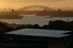 25年の世界発電量、再生可能エネルギーが石炭を初めて上回る　太陽光発電が過去最高の伸び