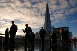 英サービスＰＭＩ、6月速報は48.7　23年1月以来の低水準