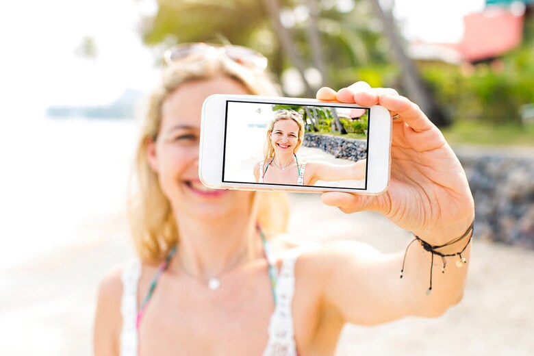 SNSなどにアップした顔写真が意図せず利用されていることも（写真はイメージです）　epiximages-shutterstock