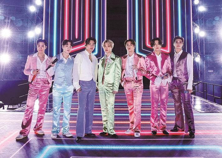 「Dynamite」で名実共に世界的アーティストに(2020年11月、アメリカン・ミュージック・アワード) 　BIG HIT ENTERTAINMENTーAMA2020／GETTY IMAGES