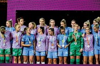 サッカー女子W杯で大健闘のイングランドと、目に余る「男子ならあり得ない」光景の数々