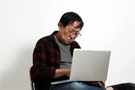 ネット炎上の参戦者、実はヒマでも貧困でもない｢高年収の役職者｣という意外な実像