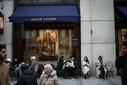 ラルフ・ローレンの第1四半期売上高、アジアと北米がけん引
