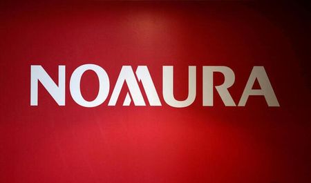 ドイツ連邦金融監督庁（ＢａＦｉｎ）は２２日、野村ホールディングス傘下のノムラ・ファイナンシャル・プロダクツ・ヨーロッパに対し、適切な組織体制の確保と自己資本の積み増しを命じた。写真は、野村ホールディングスのロゴ。２０１５年１２月１日に都内で撮影。（２０２３年　ロイター／Toru Hanai）
