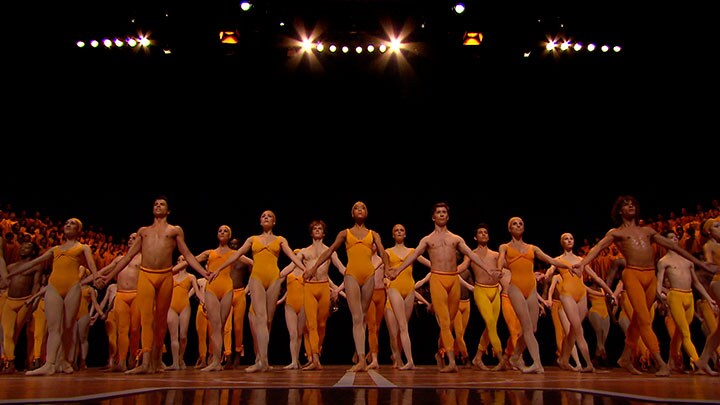 （C)Fondation Maurice Bejart, 2015