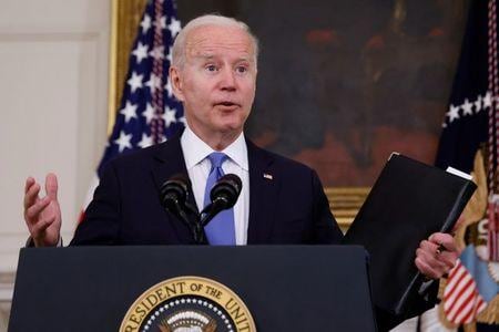 バイデン米大統領は、ＷＴＯで提案された新型コロナウイルスワクチン特許の一時放棄を支持すると表明した（２０２１年　ロイター／Jonathan Ernst）