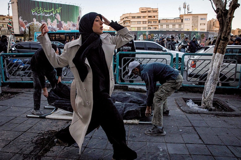 アメリカとイスラエルの空爆でイランの首都テヘランでは多くの犠牲者が出た（3月3日）　MAJID KHAHIｰISNAｰWANAｰREUTERS