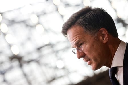 ハンガリーとスロバキアは１８日、ストルテンベルグ北大西洋条約機構（ＮＡＴＯ）事務総長の後任としてオランダのルッテ首相（写真）を支持すると発表した。１７日撮影（２０２４年　ロイター/Johanna Geron）